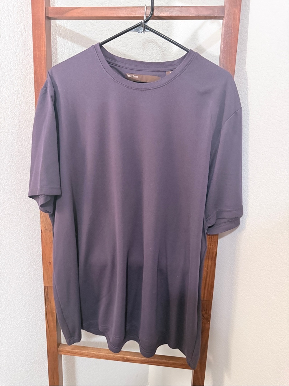 Perry Ellis Men’s Crew Neck T-Shirt in Deep Purple